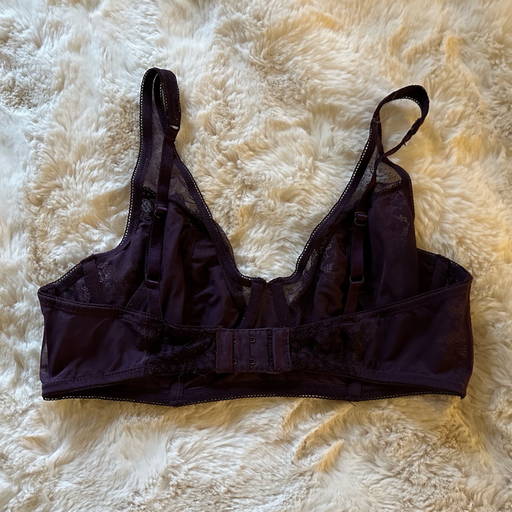 VS plum lace bra!